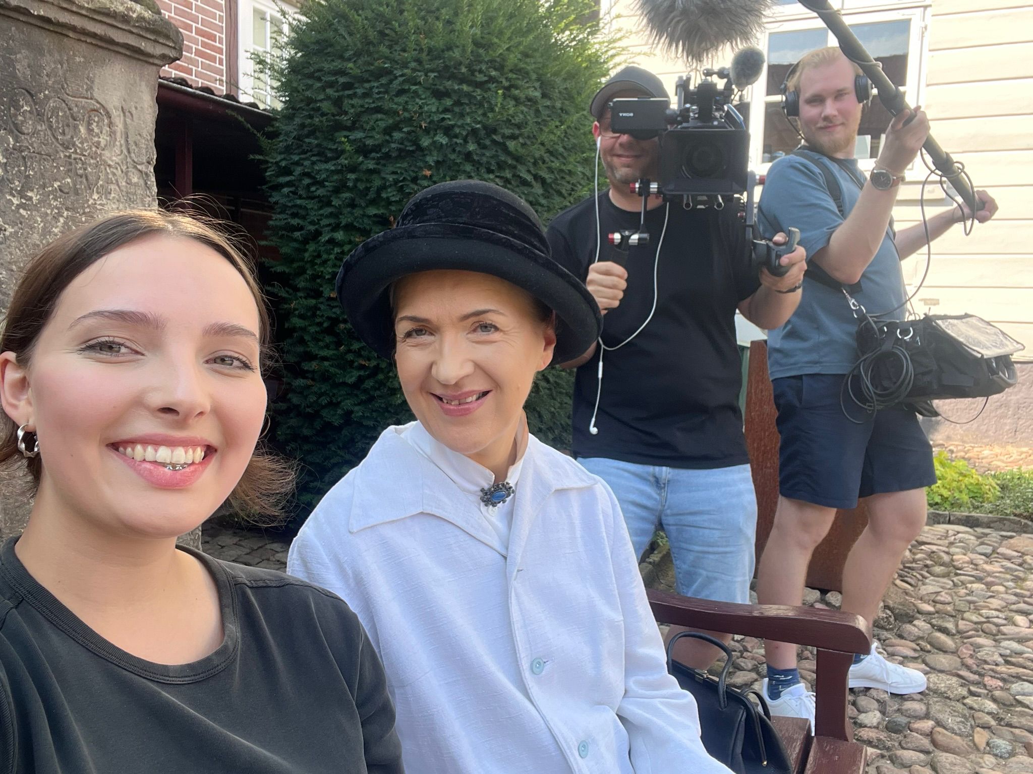 Foto: Stadt Verden. Selfie Alina, Anita, Kamera, Ton.